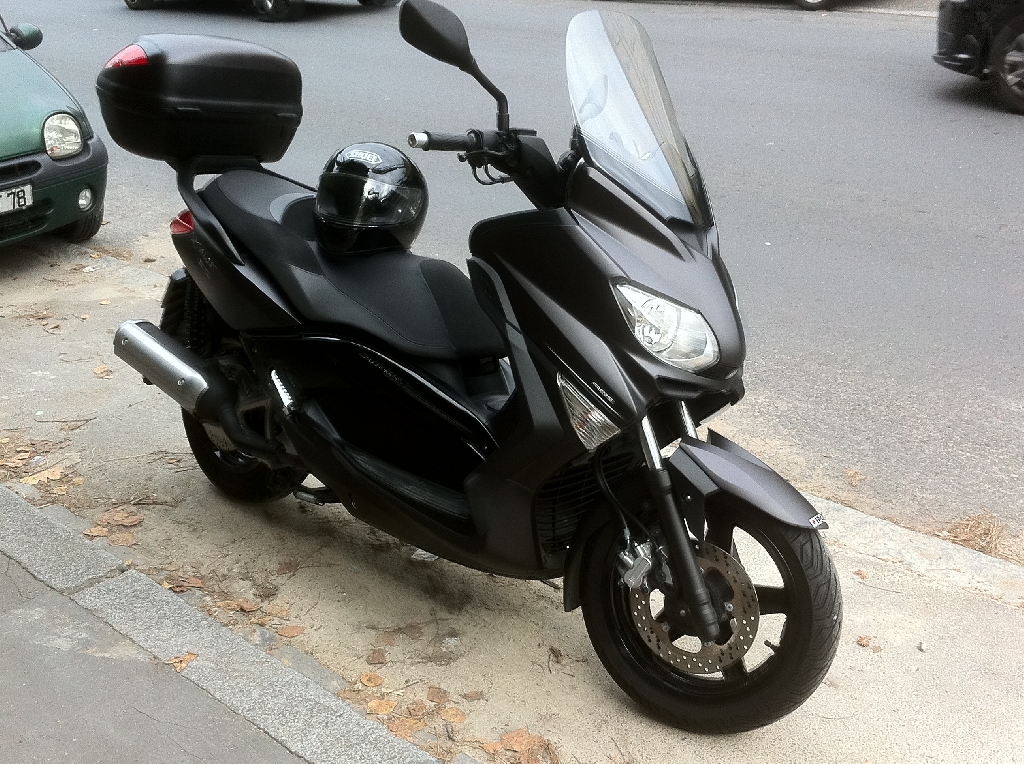 Scooter YAMAHA X-Max 125 Buisness occasion